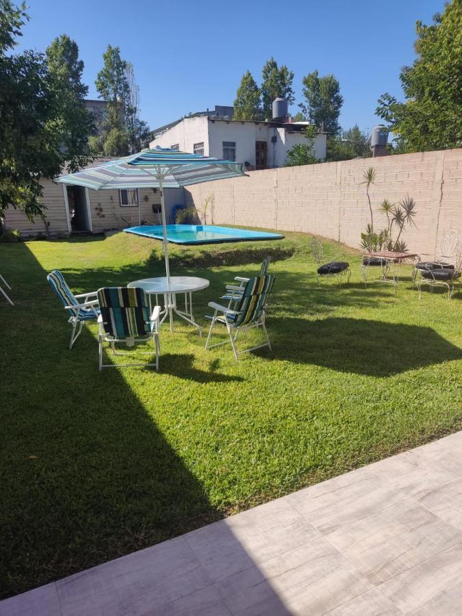 Casita Casa Con Parque, Estacionamiento Y Pileta En Tigre Vila Exterior foto